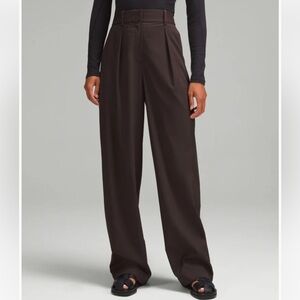 lululemon Pleat-Front High-Rise Trouser
Regular